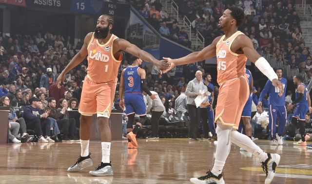 世界杯app下载地址-截止日的交易现在进展如何？得到哈登&amp;库明加&amp;肯纳德都赚麻了？